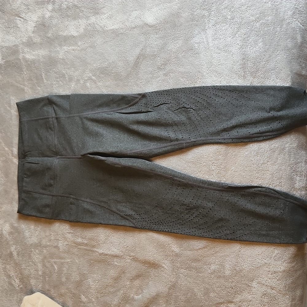 Members mark leggings